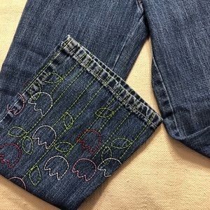 🌸Tulips Embroidered Jeans